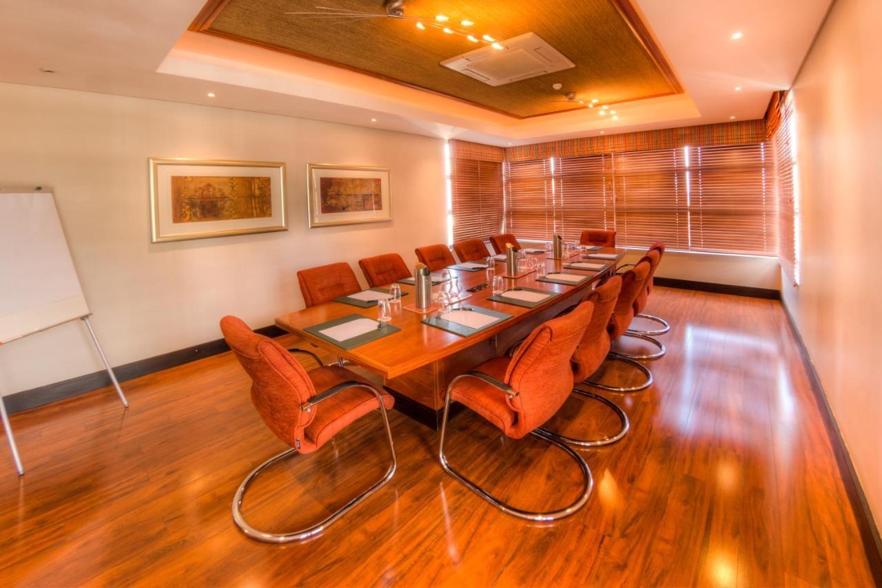 City Lodge Hotel Sandton, Katherine Street Йоханесбург Екстериор снимка