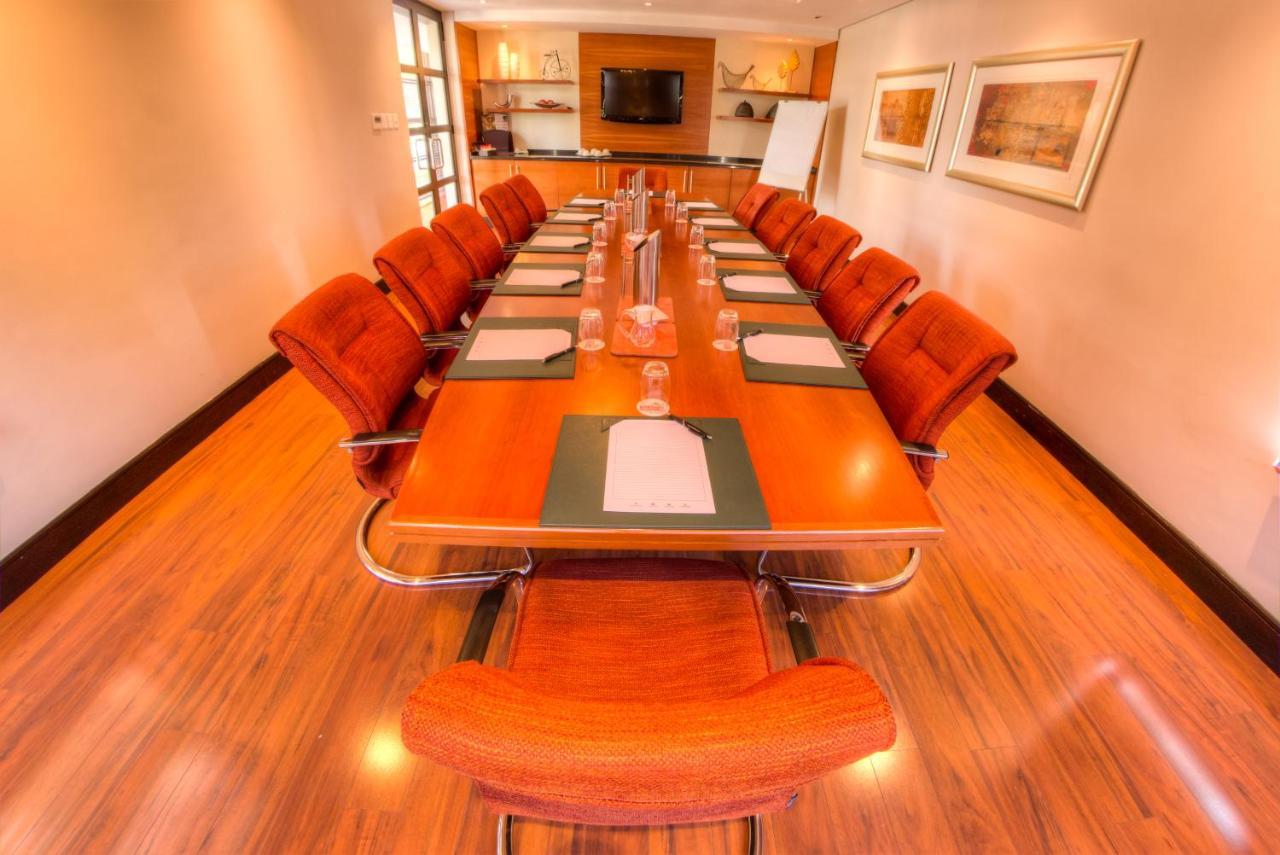 City Lodge Hotel Sandton, Katherine Street Йоханесбург Екстериор снимка