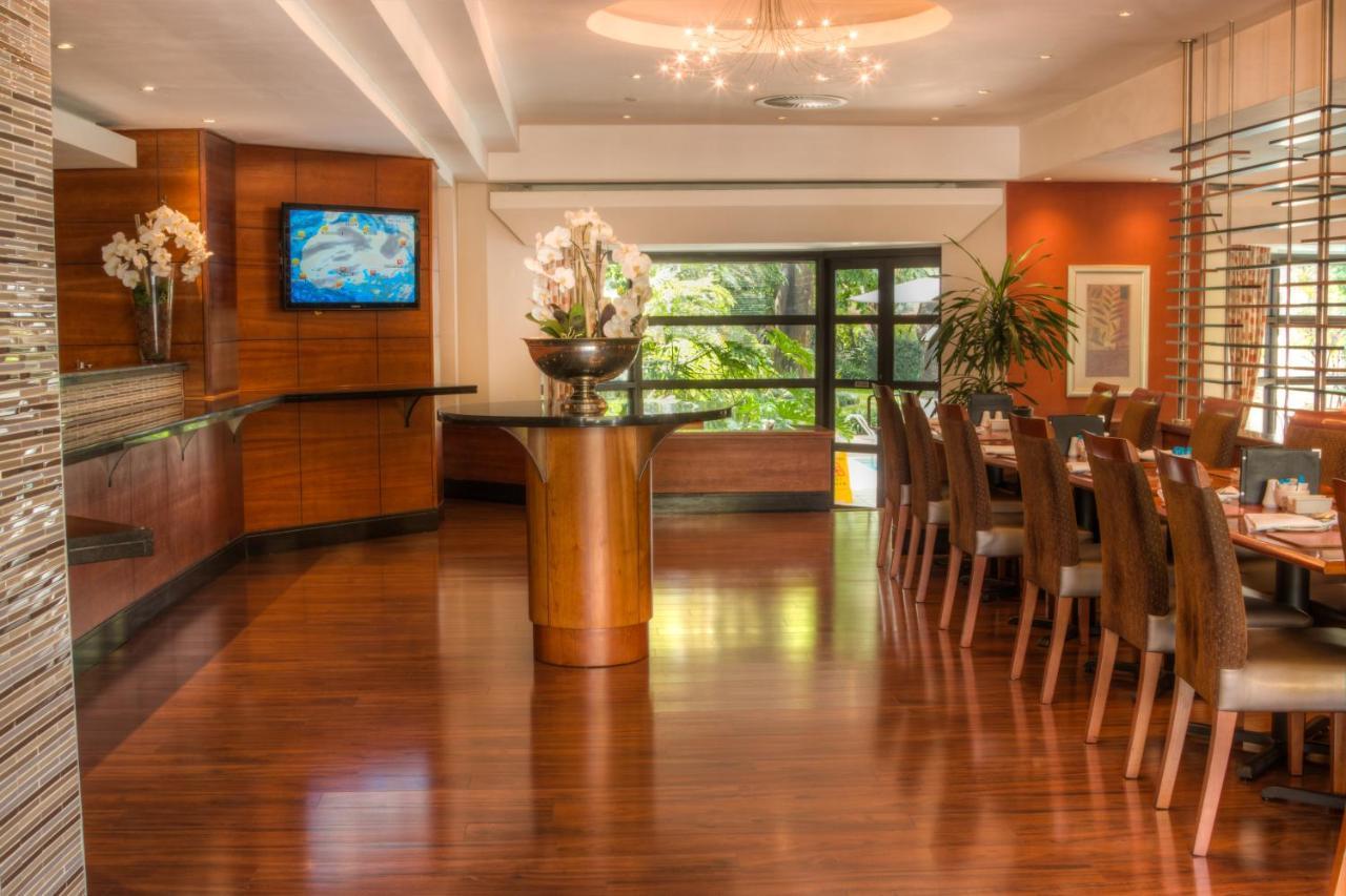 City Lodge Hotel Sandton, Katherine Street Йоханесбург Екстериор снимка