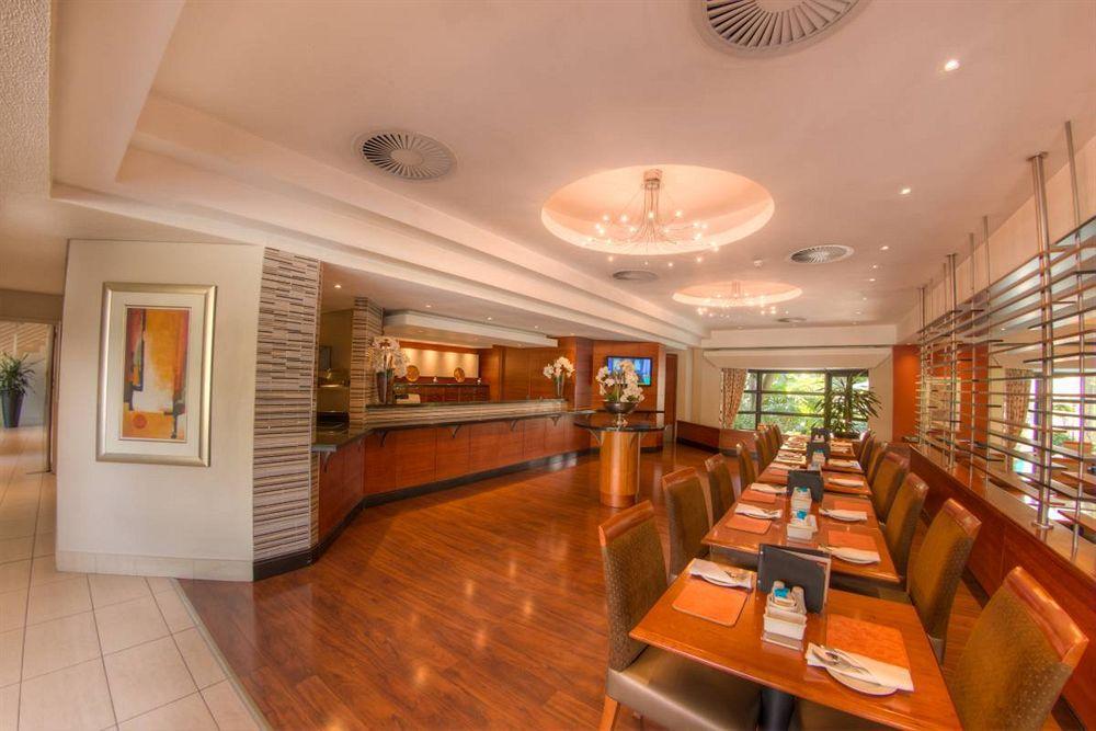 City Lodge Hotel Sandton, Katherine Street Йоханесбург Екстериор снимка
