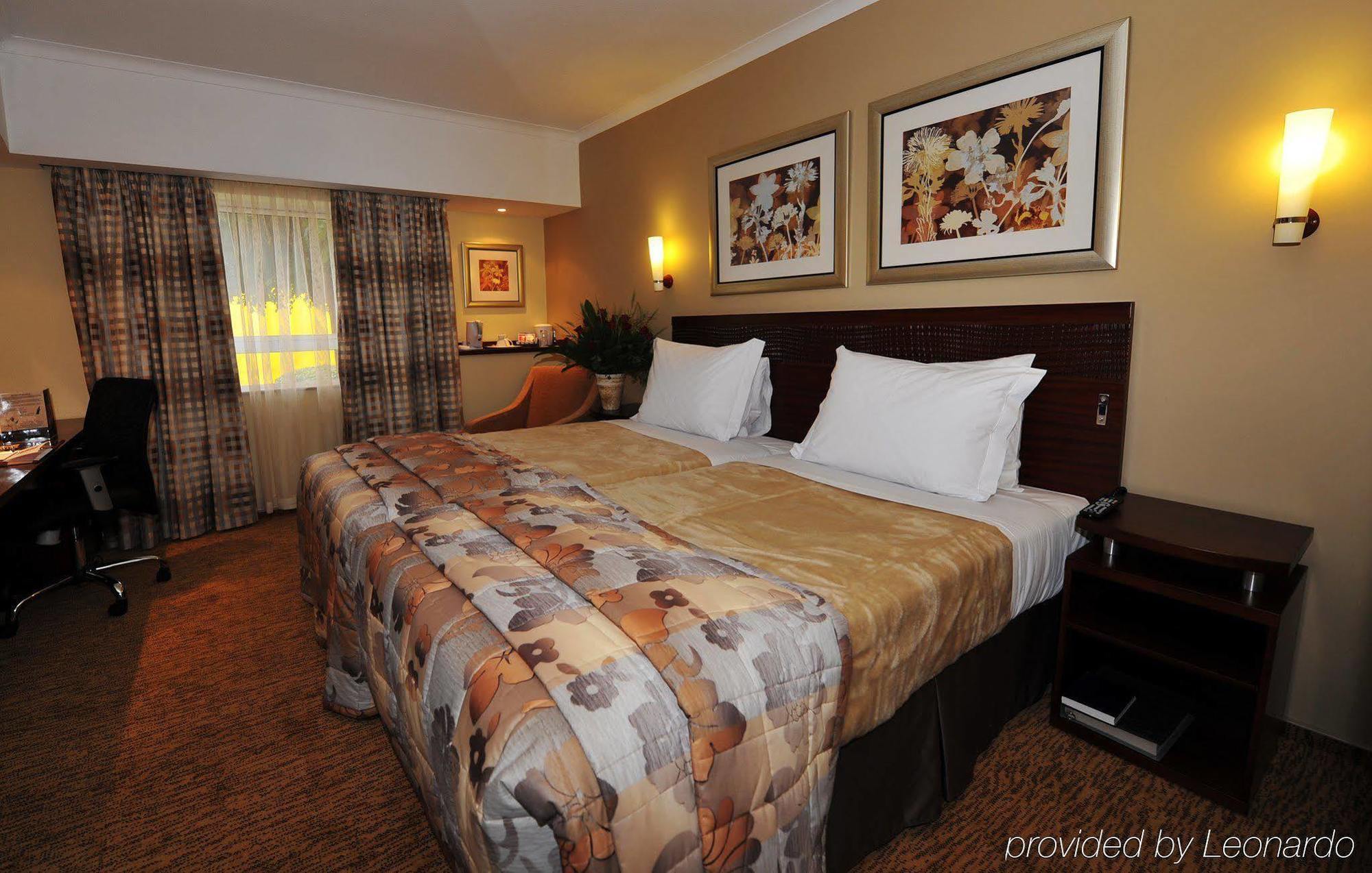 City Lodge Hotel Sandton, Katherine Street Йоханесбург Екстериор снимка